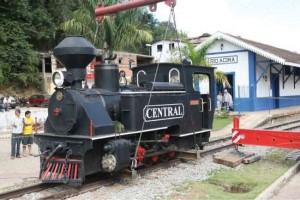 Trem “Maria Fumaça” em Rio Acima